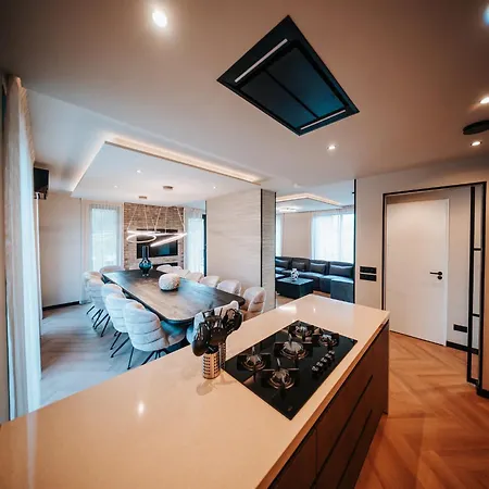 Beautiful In 別荘 *